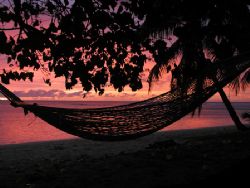 Rarotongan Sunset. Arorangi, Rarotonga.
Olympus C4040 zo... by Quentin Long 